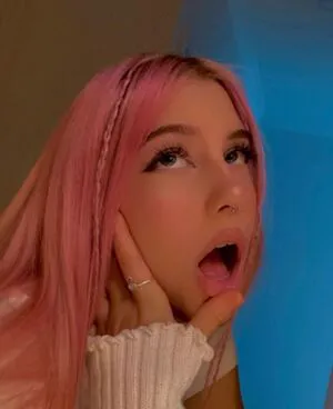 Skyebbi Thumbnail Picture