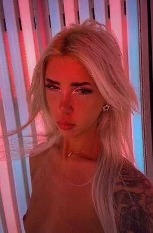 Skylar080700 OnlyFans Leaked Free Thumbnail Picture - #LNmiLD3ova