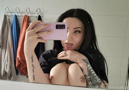 Skylarwhitevip Thumbnail Picture