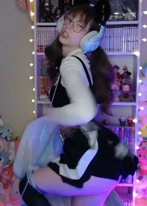 Skymi Chan OnlyFans Leaked Free Thumbnail Picture - #5YeBPCRMVZ