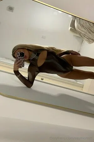 Skymoretti OnlyFans Leaked Free Thumbnail Picture - #1IIYZi0Lgx