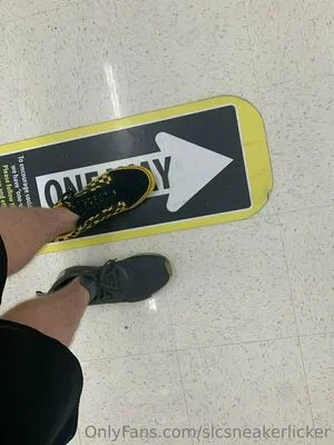 Slcsneakerlicker OnlyFans Leaked Free Thumbnail Picture - #Onf9HDlby8