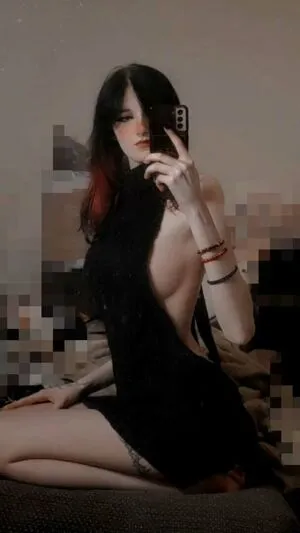 Sm0ltiddym0thgf Thumbnail Picture
