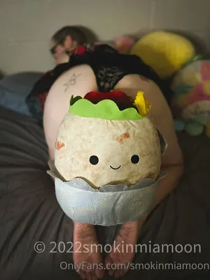 Smokinmiamoon OnlyFans Leaked Free Thumbnail Picture - #kjrPDoAMth