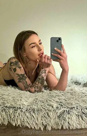 Snakemary OnlyFans Leaked Free Thumbnail Picture - #FSuUcEvph1