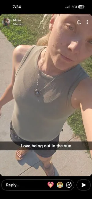 Snapchat Usernames OnlyFans Leaked Free Thumbnail Picture - #ReU2HUR26d