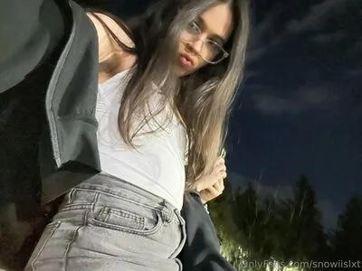 Snowiislxt OnlyFans Leaked Free Thumbnail Picture - #3CT0Z1phWz