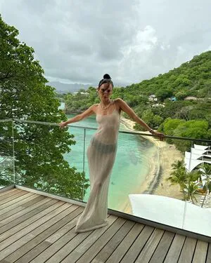 Sofia Franklyn OnlyFans Leaked Free Thumbnail Picture - #0Twy6vgv41