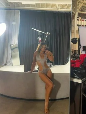 Sofia Jamora Thumbnail Picture