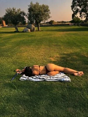 Sofia Ribeiro Thumbnail Picture