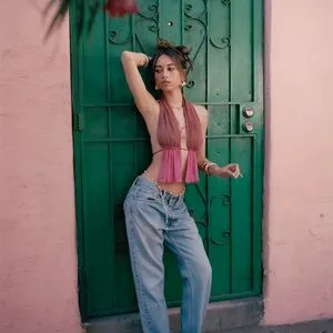 Sofia Valdes Thumbnail Picture