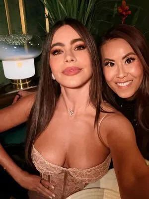 Sofia Vergara OnlyFans Leaked Free Thumbnail Picture - #8kC3w3os0y