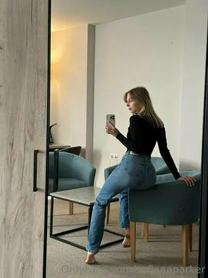 Sofiaaaparker OnlyFans Leaked Free Thumbnail Picture - #6sJ6US3uXt