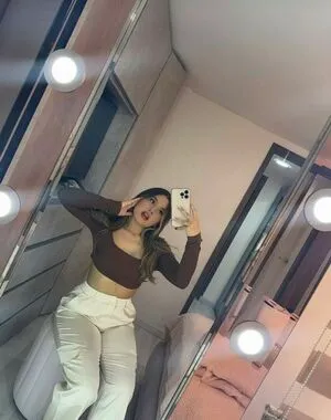 Sofiacutieee OnlyFans Leaked Free Thumbnail Picture - #joyDyTLCl4