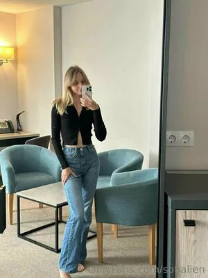 Sofialien OnlyFans Leaked Free Thumbnail Picture - #Yn1YgD76y9