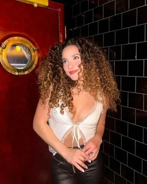 Sofie Dossi OnlyFans Leaked Free Thumbnail Picture - #1aQEFYQTaS