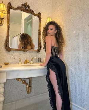 Sofie Dossi OnlyFans Leaked Free Thumbnail Picture - #1iKqXdLdQa