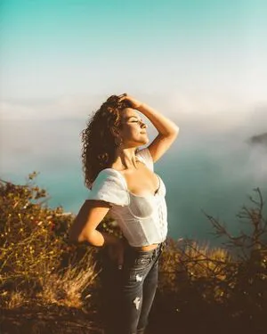 Sofie Dossi OnlyFans Leaked Free Thumbnail Picture - #3f8elrrDDU