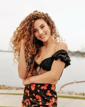 Sofie Dossi OnlyFans Leaked Free Thumbnail Picture - #5fZTpd5EIB