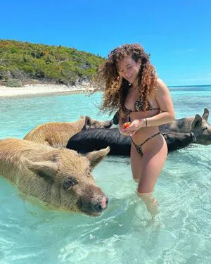 Sofie Dossi OnlyFans Leaked Free Thumbnail Picture - #ElPqJwfQeZ
