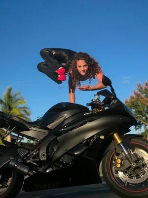 Sofie Dossi OnlyFans Leaked Free Thumbnail Picture - #EpvDQqfwA5