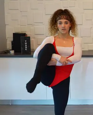 Sofie Dossi OnlyFans Leaked Free Thumbnail Picture - #kRpjwKSyES