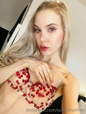 Sofieskyefree OnlyFans Leaked Free Thumbnail Picture - #7QZSZABXI4