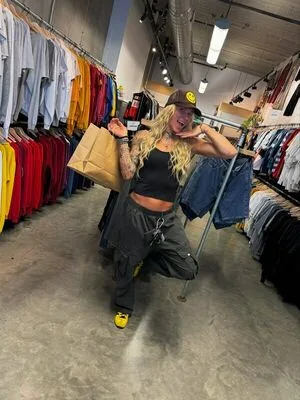 Sol Ruca OnlyFans Leaked Free Thumbnail Picture - #b9wvZ9R7Xq