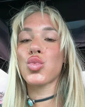 Sol Ruca OnlyFans Leaked Free Thumbnail Picture - #cD0GugGKFy