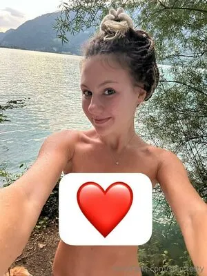 Solo Tetty OnlyFans Leaked Free Thumbnail Picture - #sMSb799CTZ
