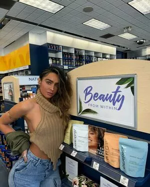 Sommer Ray OnlyFans Leaked Free Thumbnail Picture - #8rGFMMZiCM