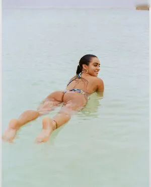 Sommer Ray OnlyFans Leaked Free Thumbnail Picture - #baI3q8Disp