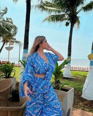 Sonali Malhotra Thumbnail Picture