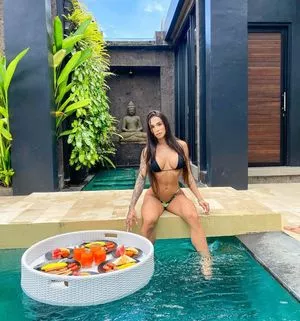 Sophia Carracini Profile Thumbnail