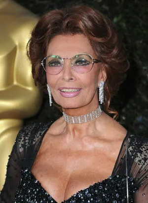 Sophia Loren Thumbnail Picture