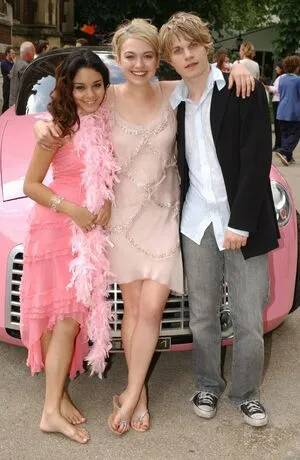Sophia Myles Thumbnail Picture