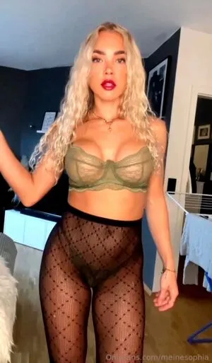 Sophia Sommer Thumbnail Picture