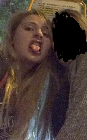 Sophia Zisi Thumbnail Picture