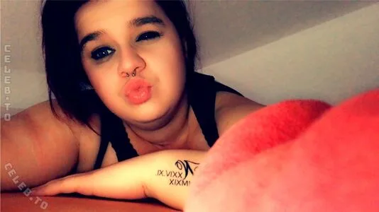 Sophieschmande OnlyFans Leaked Free Thumbnail Picture - #eaBtIeAAlR