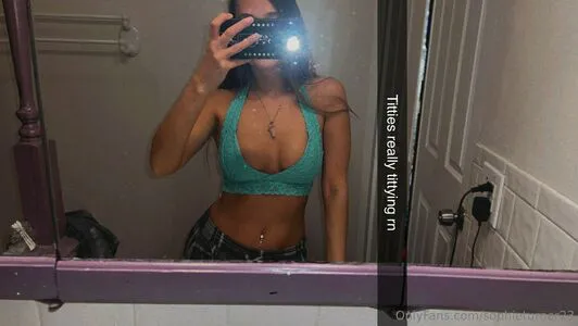 Sophieturner23 Thumbnail Picture