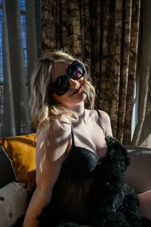 Sophwhite Thumbnail Picture