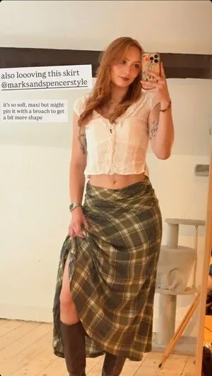 Soupforeloise OnlyFans Leaked Free Thumbnail Picture - #2v6b4mAIzW