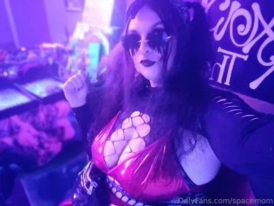 Spacemom OnlyFans Leaked Free Thumbnail Picture - #AuobyJbMah