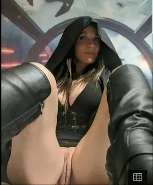Spacemunkybuns Thumbnail Picture
