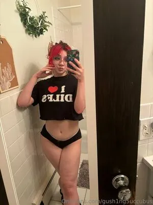 Squ1rtlezmariee OnlyFans Leaked Free Thumbnail Picture - #s1jhrF51TL
