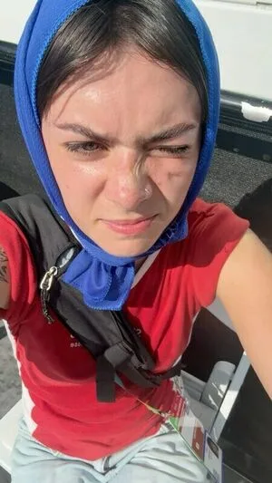Squidney Helen Thumbnail Picture