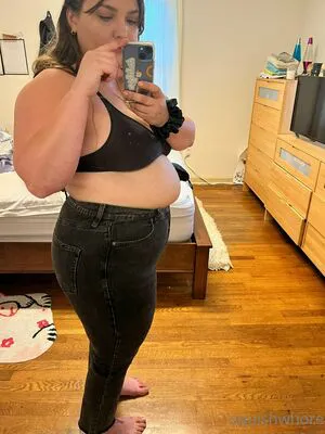 Squishwhore OnlyFans Leaked Free Thumbnail Picture - #M9Y9Y4Msb2