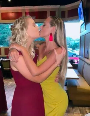 Sruetercreates OnlyFans Leaked Free Thumbnail Picture - #Waobpafko9