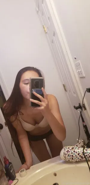 Staciaw Thumbnail Picture