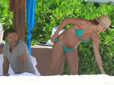 Stacy Keibler Thumbnail Picture
